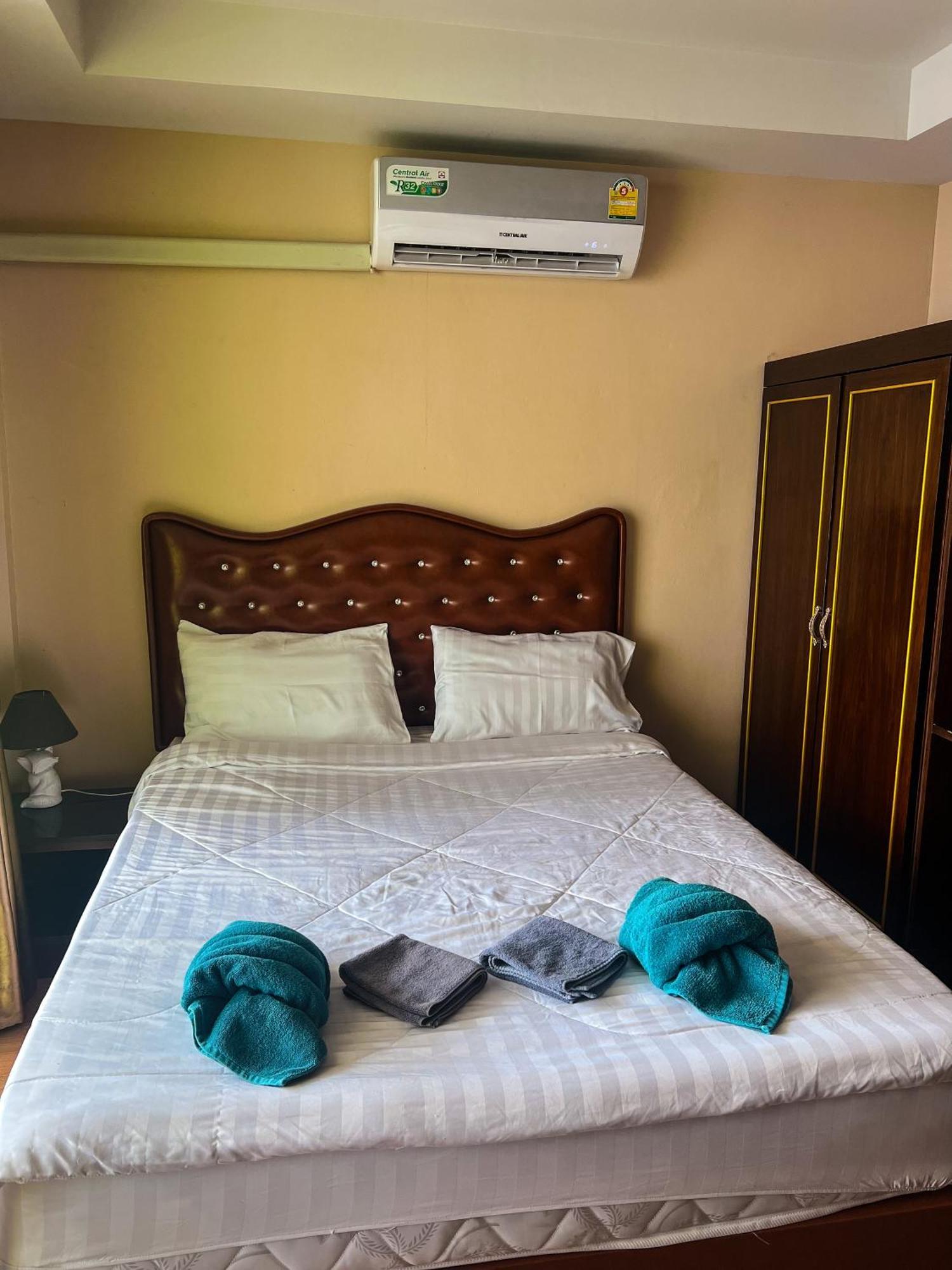 Appartamento Smyrna Pattaya Esterno foto