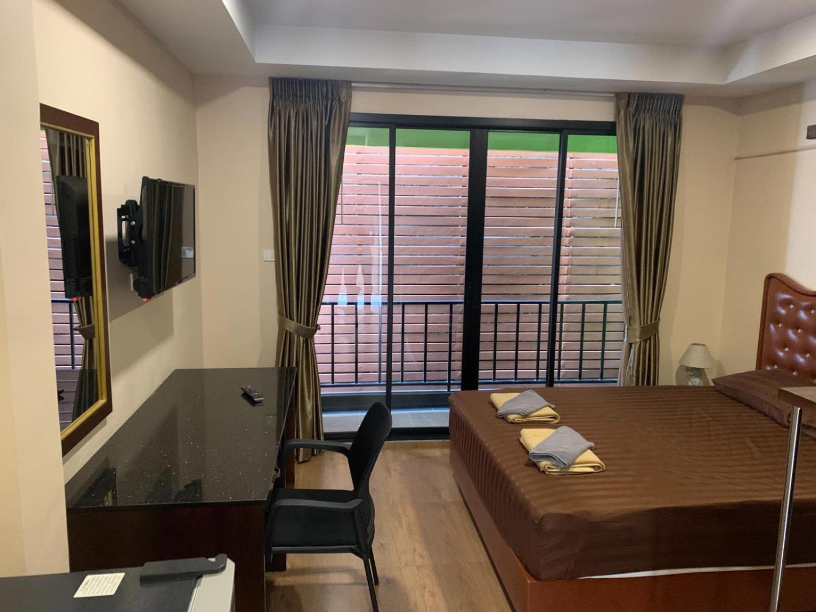 Appartamento Smyrna Pattaya Esterno foto